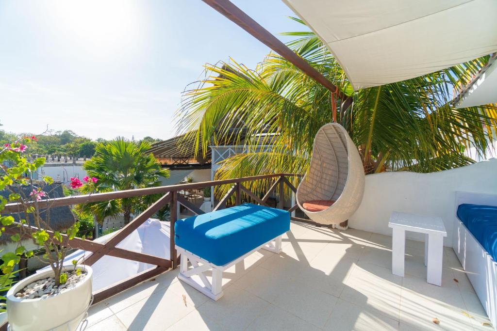 Rare Guesthouse & Restaurant Business for Sale in Padang Padang, Uluwatu